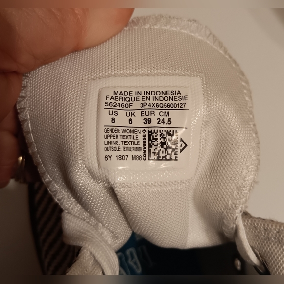 Converse Hightops - Picture 6 of 7